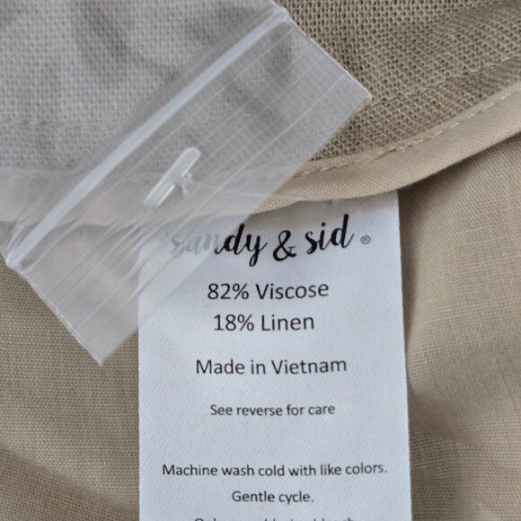 NWT | Women's Beige Tan High Waist Pleated Belted Bermuda Shorts Cuffed | Size 8 - Picture 3 of 5